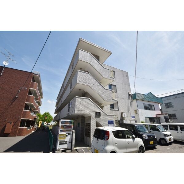 ビッグバーンズマンション菊水 301号室の外観画像