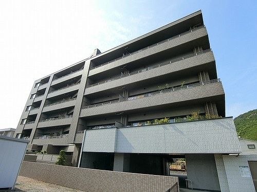 サーパス屋島参道の外観画像