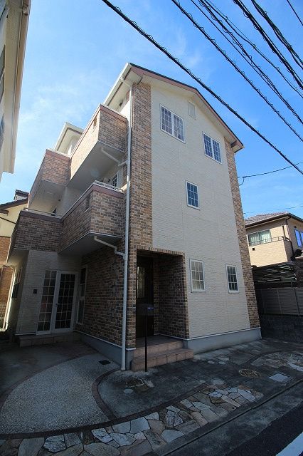 牛田早稲田1丁目戸建ての外観画像