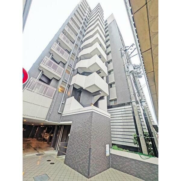 プレサンスロジェ明石本町の外観画像