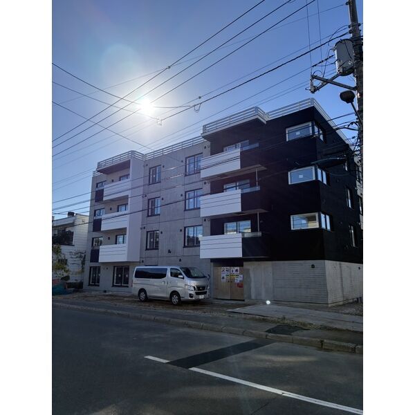 AURA Grandee Minami Sapporo(アウラ グランディ 南札幌)の外観画像