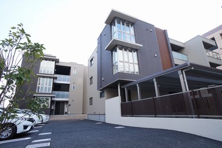 カハラガーデン IIの外観画像