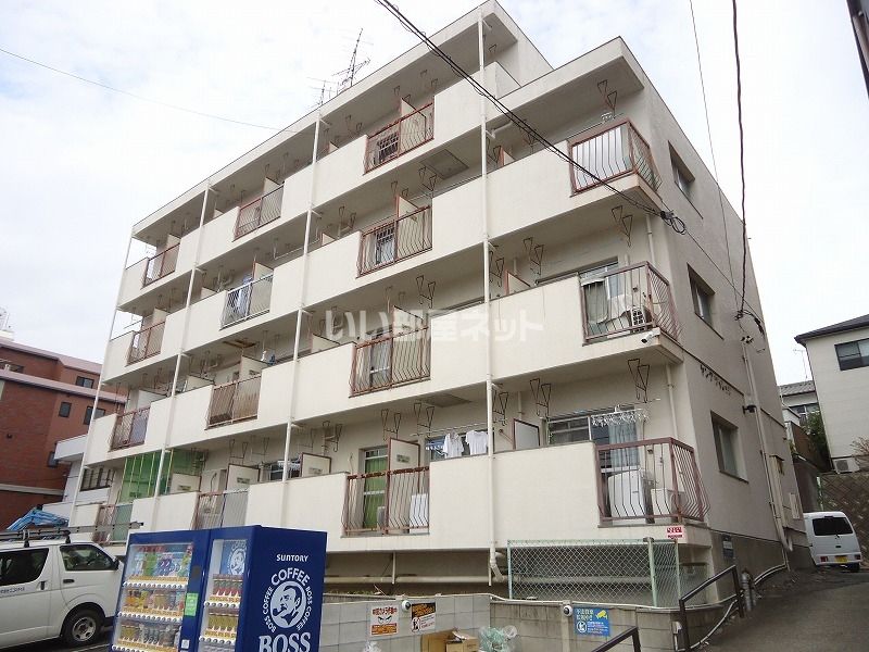 ヤングヴィレッジの外観画像