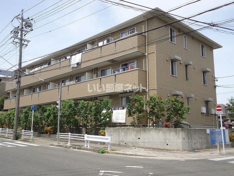 エトワール亀の井の外観画像