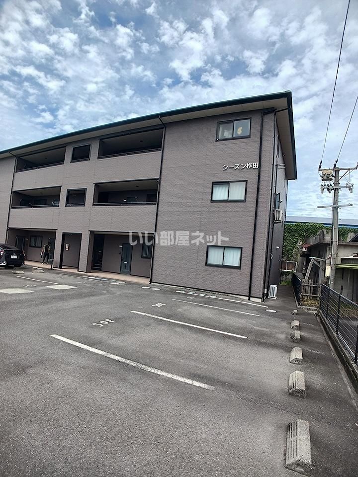 シーズン柞田の外観画像