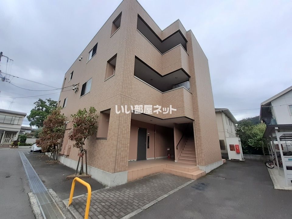 エバーグリーンの外観画像