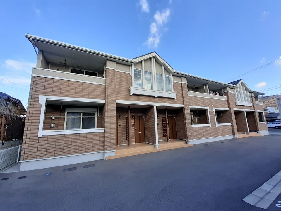 エム・シャルム鶴市Ⅱの外観画像