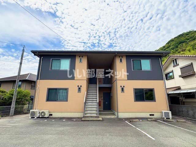 キングハイツ滝河内 Bの外観画像