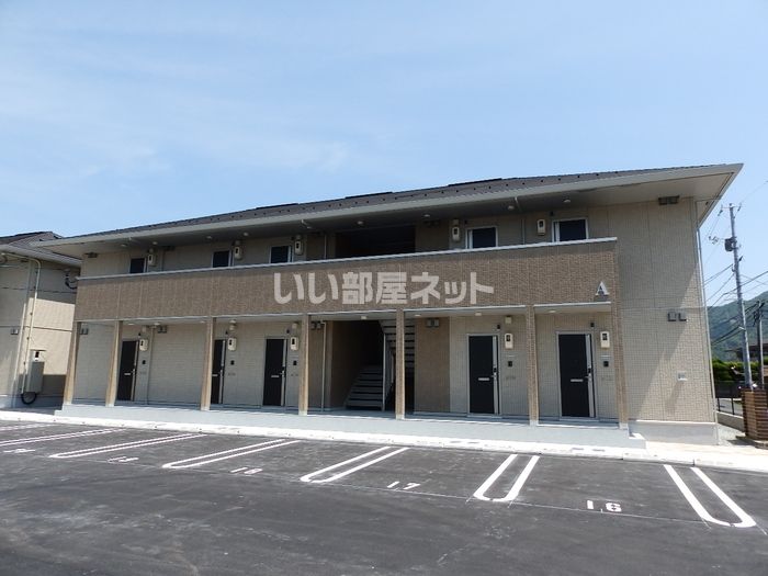 シャイン リーフ 山口 A棟の外観画像