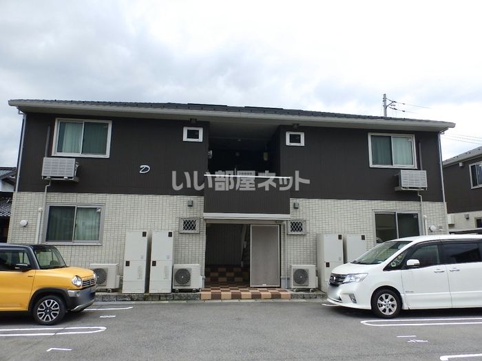 サン リジエール D棟の外観画像