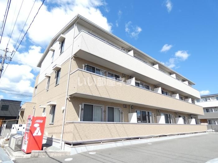 シャイン ブランチ湯田の外観画像