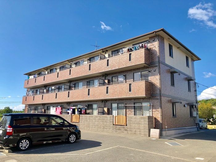 コンフォールⅡ号館の外観画像