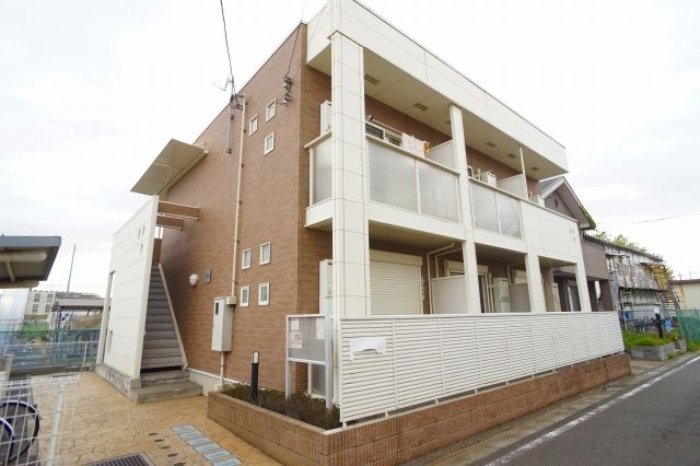 グランドライフB棟の外観画像