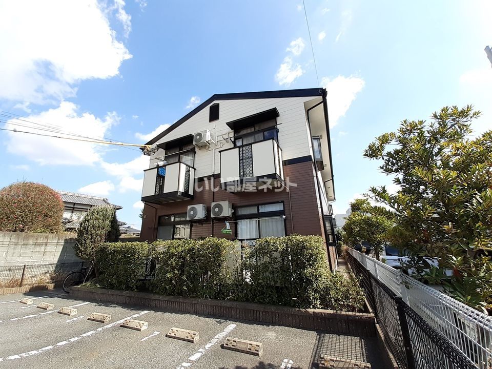 ルームハイツ中原田の外観画像