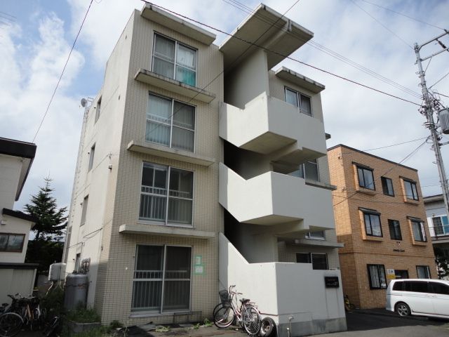 ショパンシャトーノクターンop27の外観画像