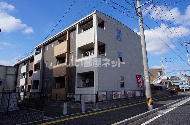カーサロッソの外観画像