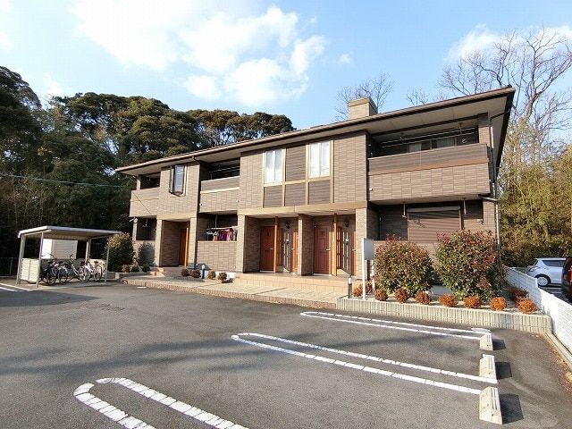 フォレスタ ロヴィーネ 3の外観画像