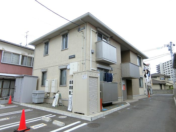 クレール南仙台の外観画像