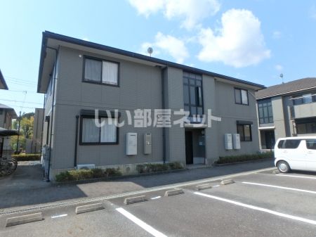 モンテカンパーニャ B棟の外観画像