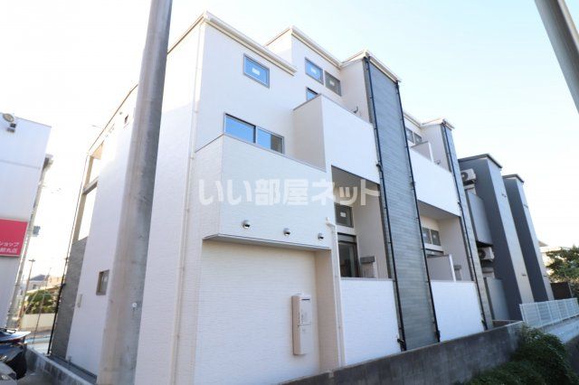 シャレオ次郎丸の外観画像