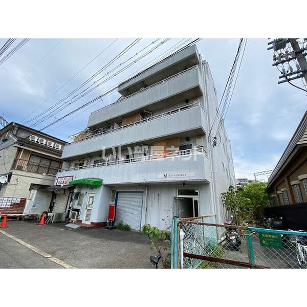 プレアール伏見深草Ⅱの外観画像