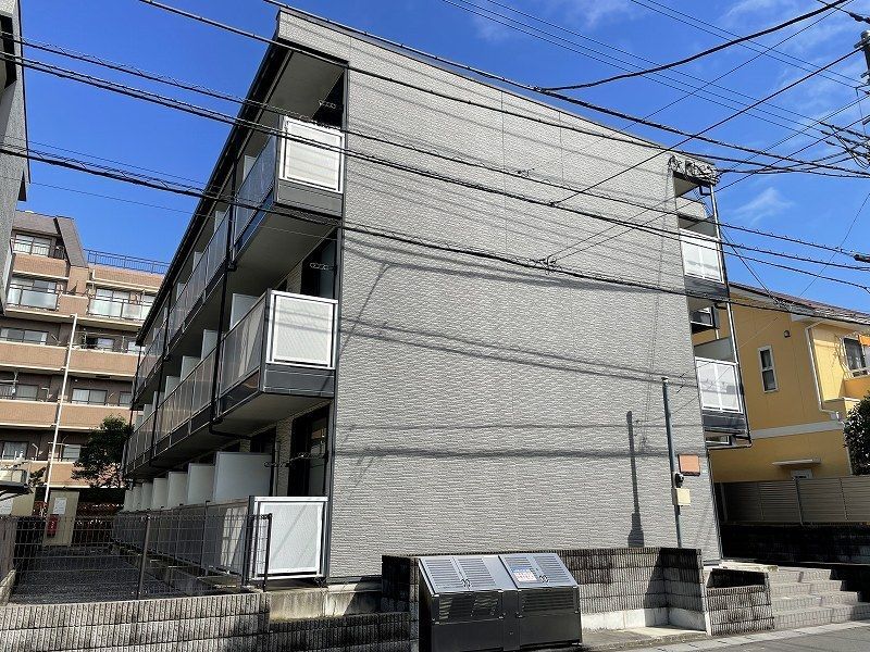 レオパレスプレミール中浦和Ⅱの外観画像
