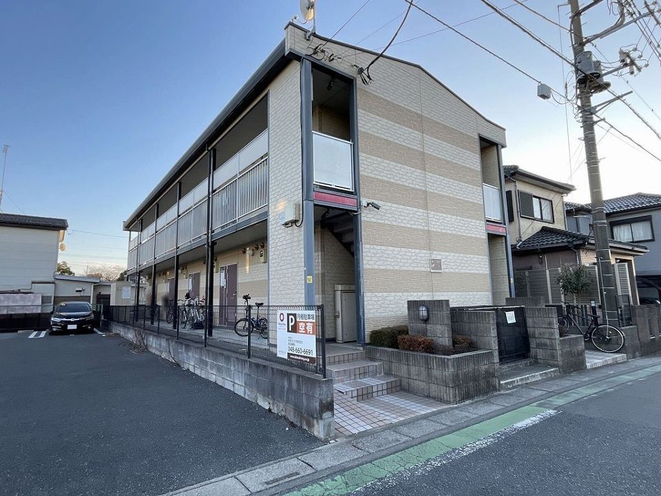 レオパレスロビンの外観画像