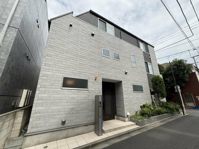 中野区中央4丁目戸建の外観画像
