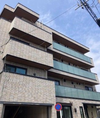 Lana Frusiaの外観画像