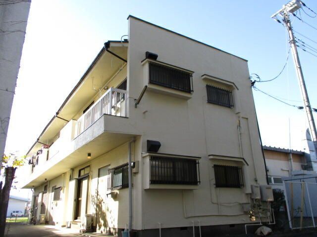 ハイツ岩崎の外観画像