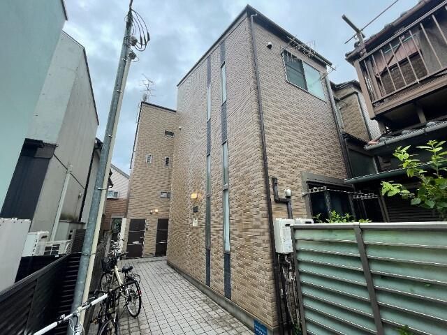 シャイニーソフト高円寺の外観画像