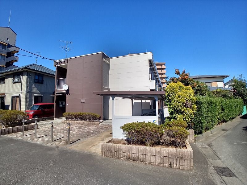 レオパレスグランデの外観画像
