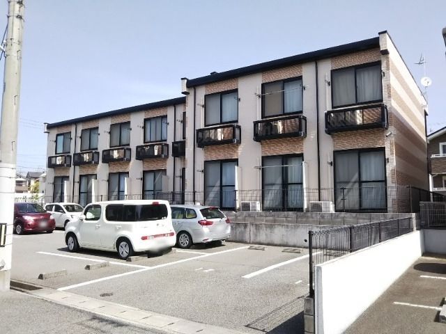 レオパレスサン シーロの外観画像