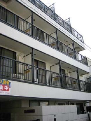 レヤーノ新宿の外観画像