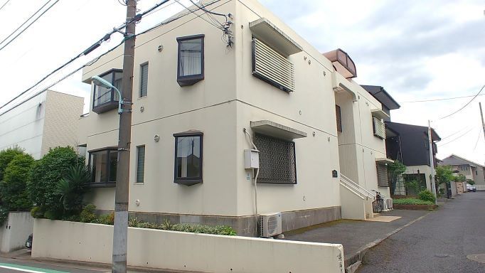 メゾンローリエの外観画像