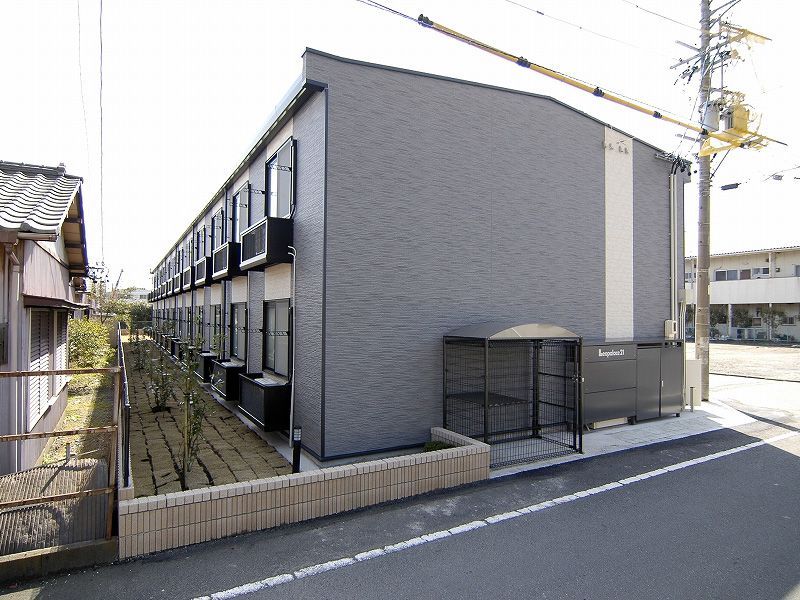 レオパレス高草の外観画像