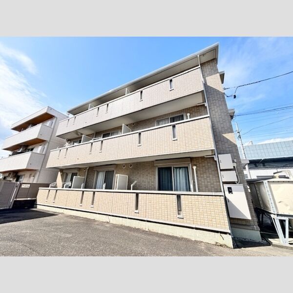 リフレさつきの外観画像