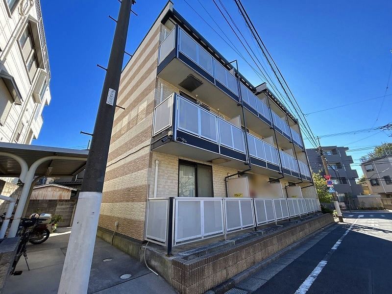レオパレスステラハウスの外観画像