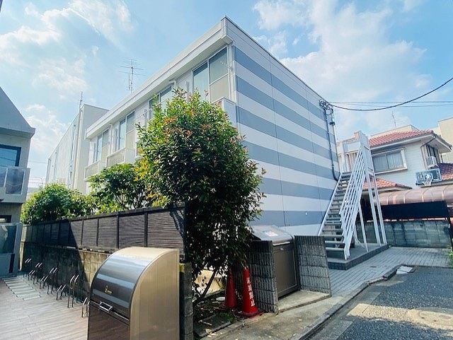 レオパレスフローラの外観画像