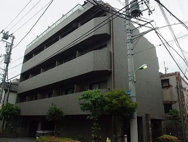 ルーブル学芸大学の外観画像