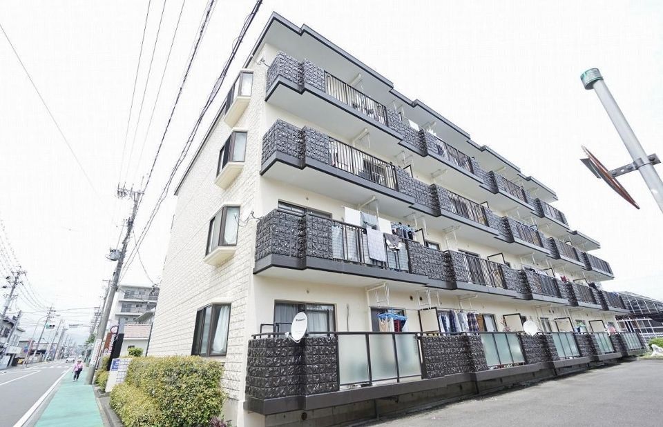 シャルマン宮前の外観画像
