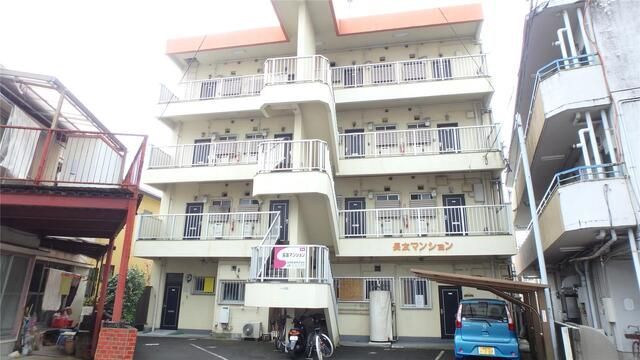 長友マンションの外観画像
