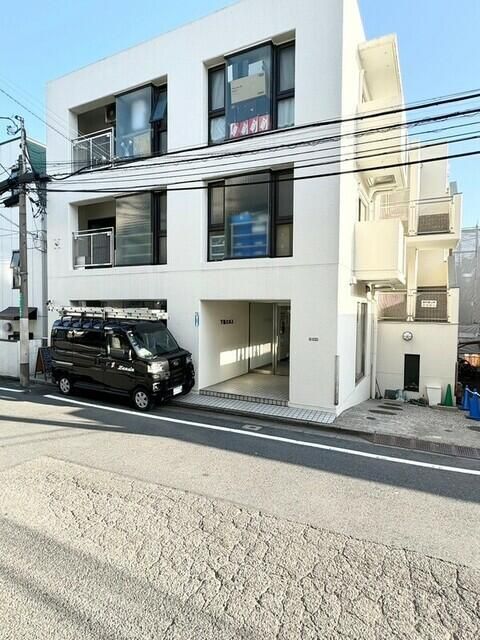 下馬ヒルスの外観画像