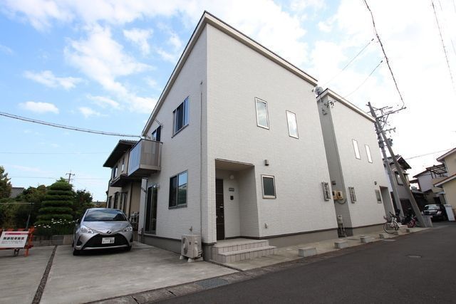 小鹿戸建Bの外観画像