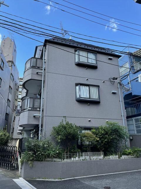 こすたぁるの外観画像