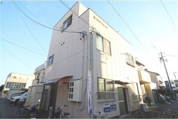 青木マンションの外観画像