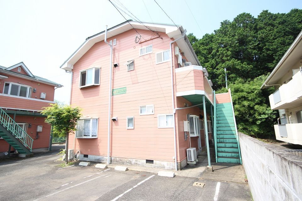 権常寺ハイツA棟の外観画像