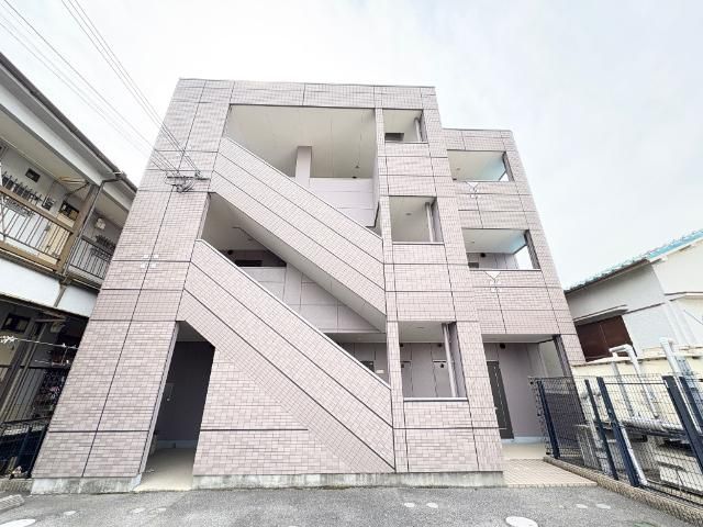 梅町マンションの外観画像