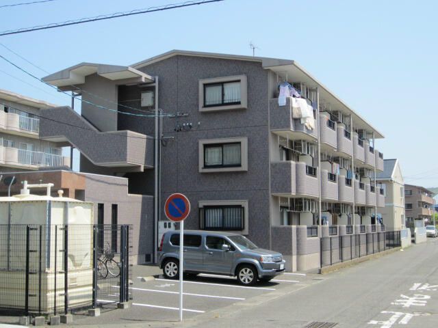 エモシオンの外観画像