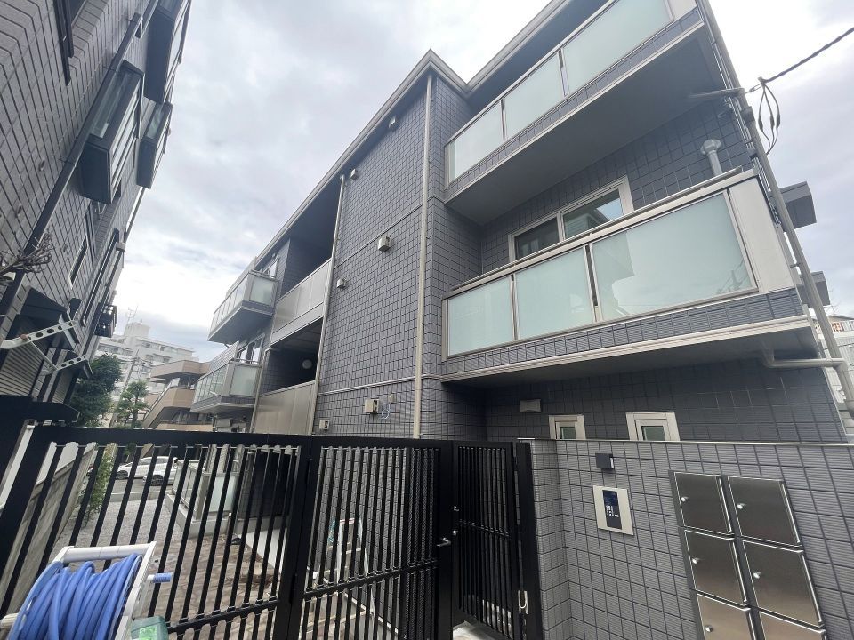 Reveur Hachimanyamaの外観画像